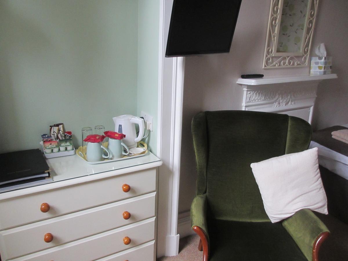 Hillside Bed & Breakfast Kendal Bagian luar foto